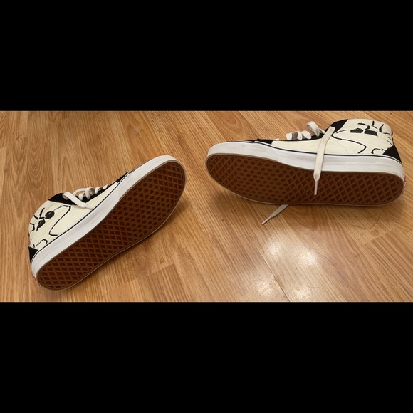 Vans SK8 Hi Peanuts joe cool black snoopy white size 10.5
